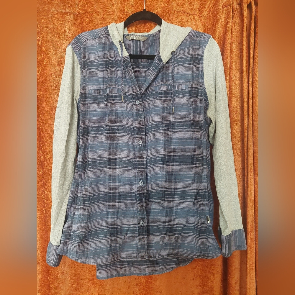 Northface Plaid button up hoodie